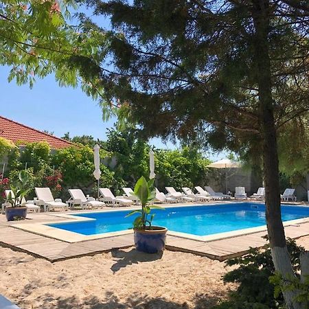 Casa Stavros Hotell Două Mai Exteriör bild