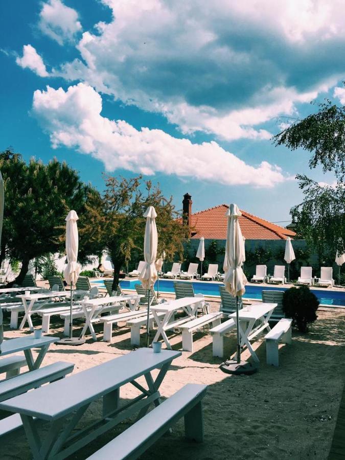 Casa Stavros Hotell Două Mai Exteriör bild