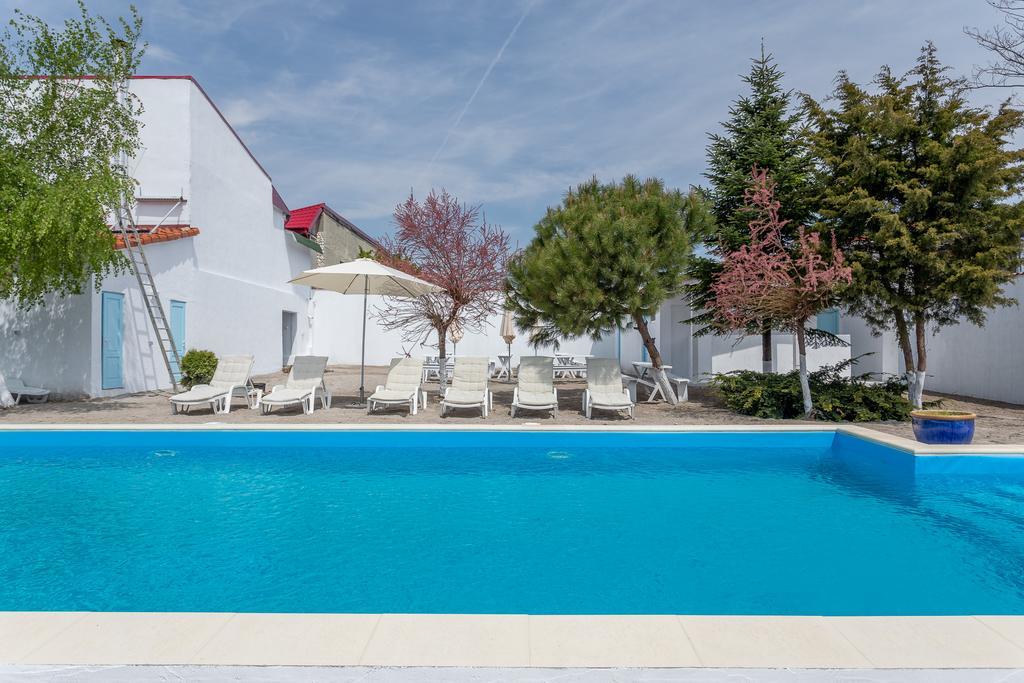 Casa Stavros Hotell Două Mai Exteriör bild